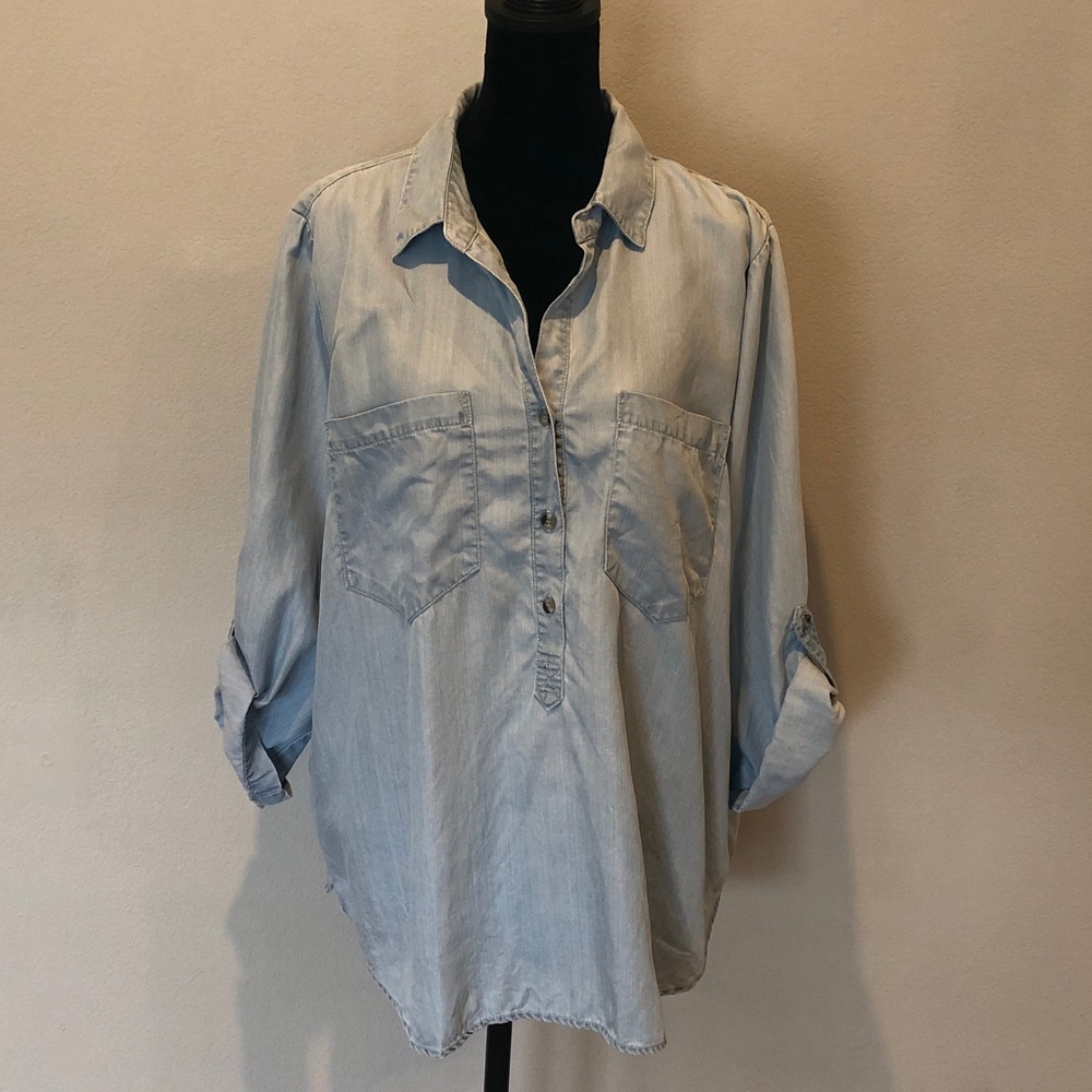 New Leaf | Washed TENCEL Chambray Tunic | Roll-Tab Sleeves | EUC, 1X